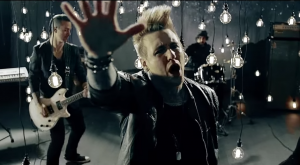 papa roach-gravity-videoclip