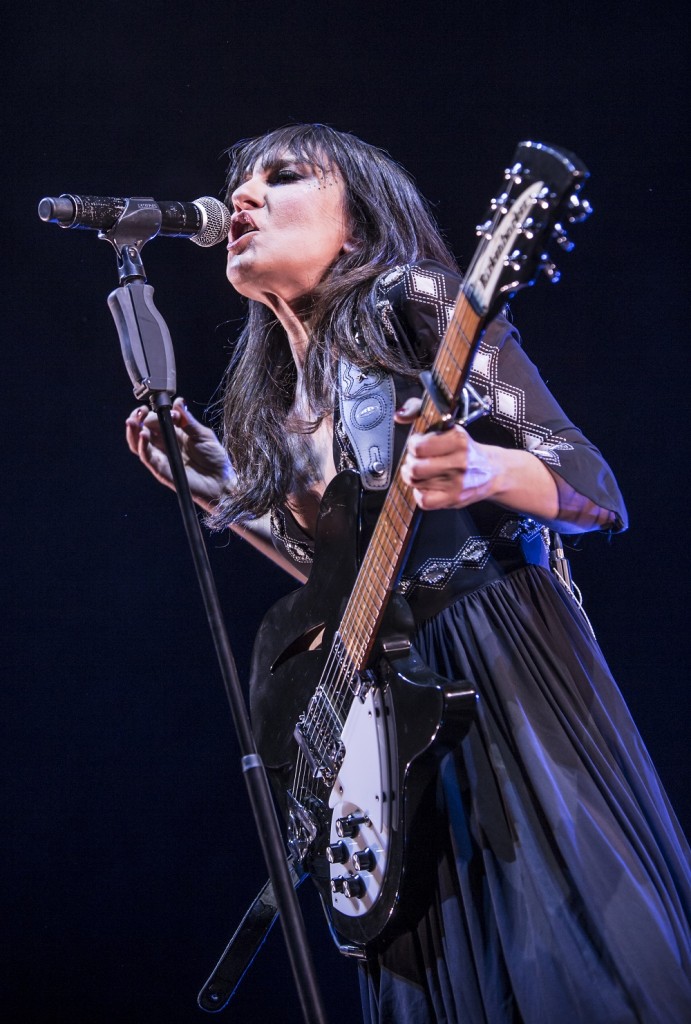 amaral-barclays-guitarra