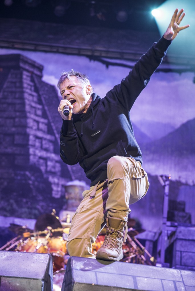 iron-maiden-madrid-dickinson
