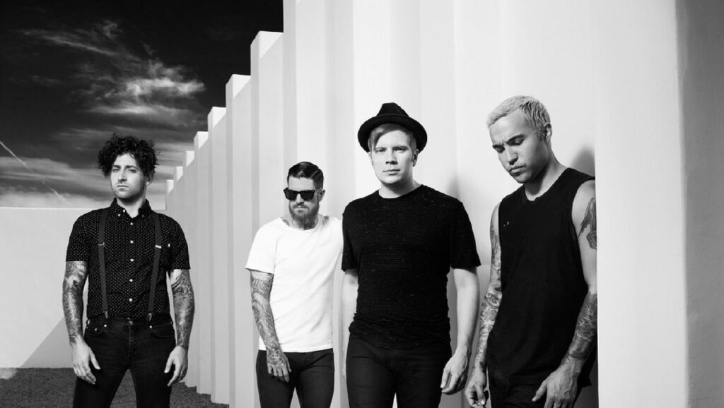 Fall Out Boy estrenan videoclip "Hold Me Like A Grudge"