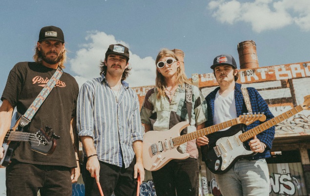 dexter and the moonrocks