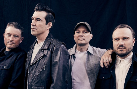 Theory of a Deadman con nuevo single "Barricade"
